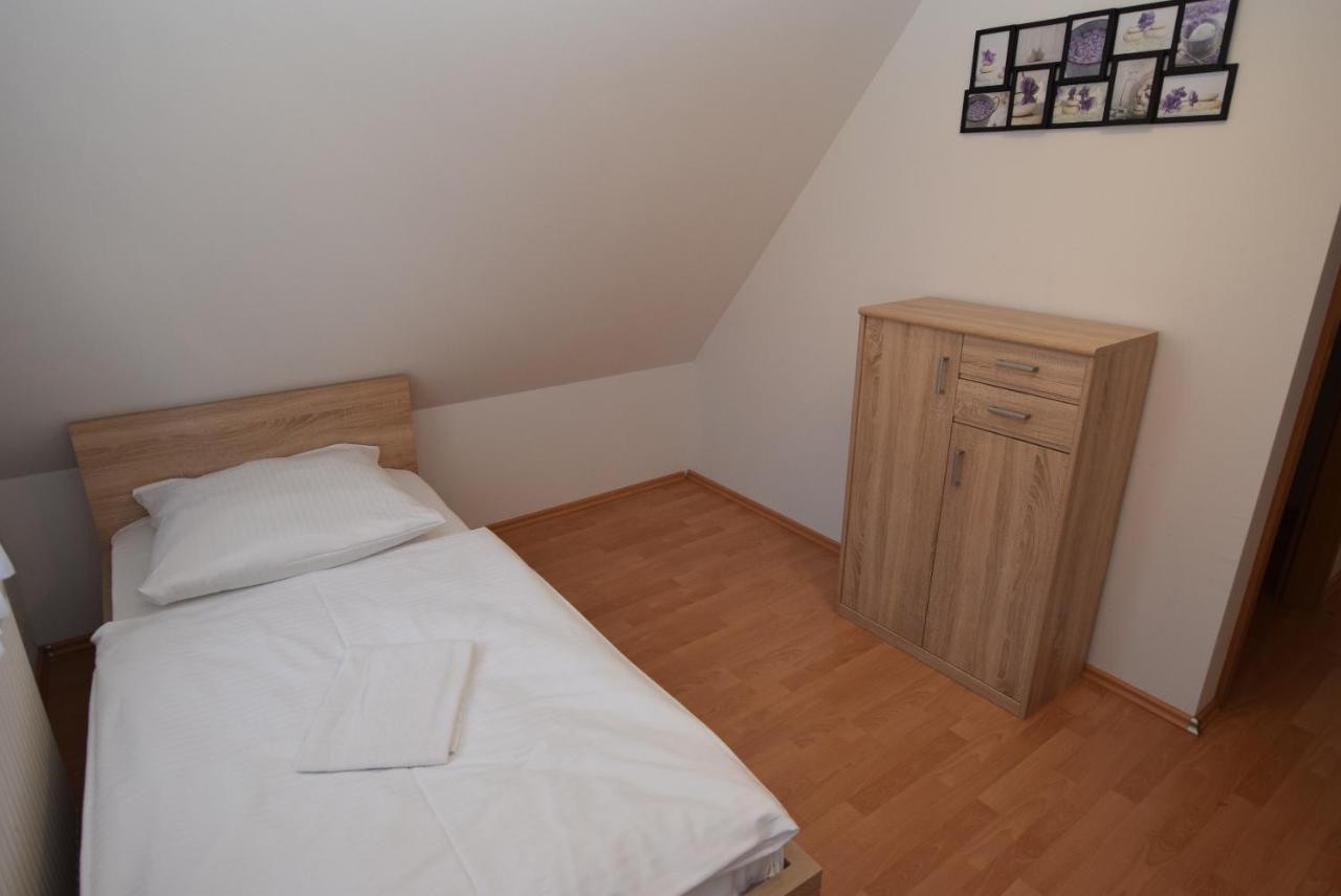 Apartment Stuttgart Suedheim Estugarda Exterior foto